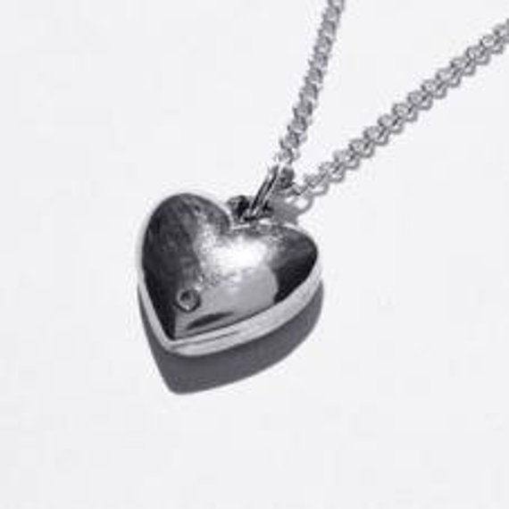 Classic Heart Diamond Necklace
