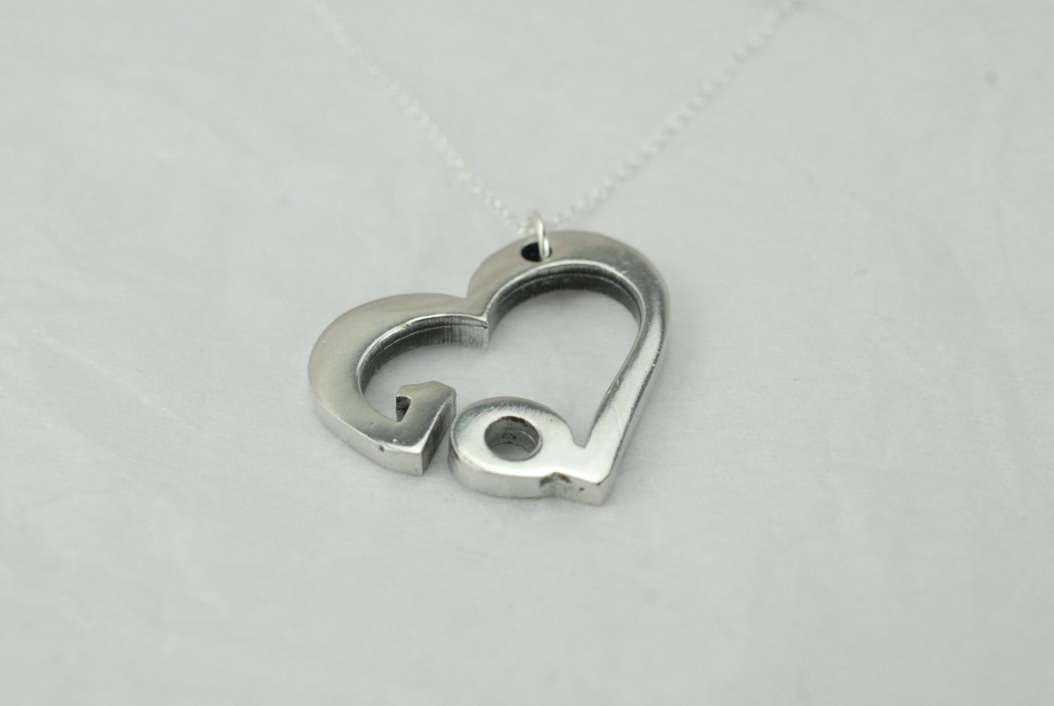 Cut-out Tin 10 Heart Pendant