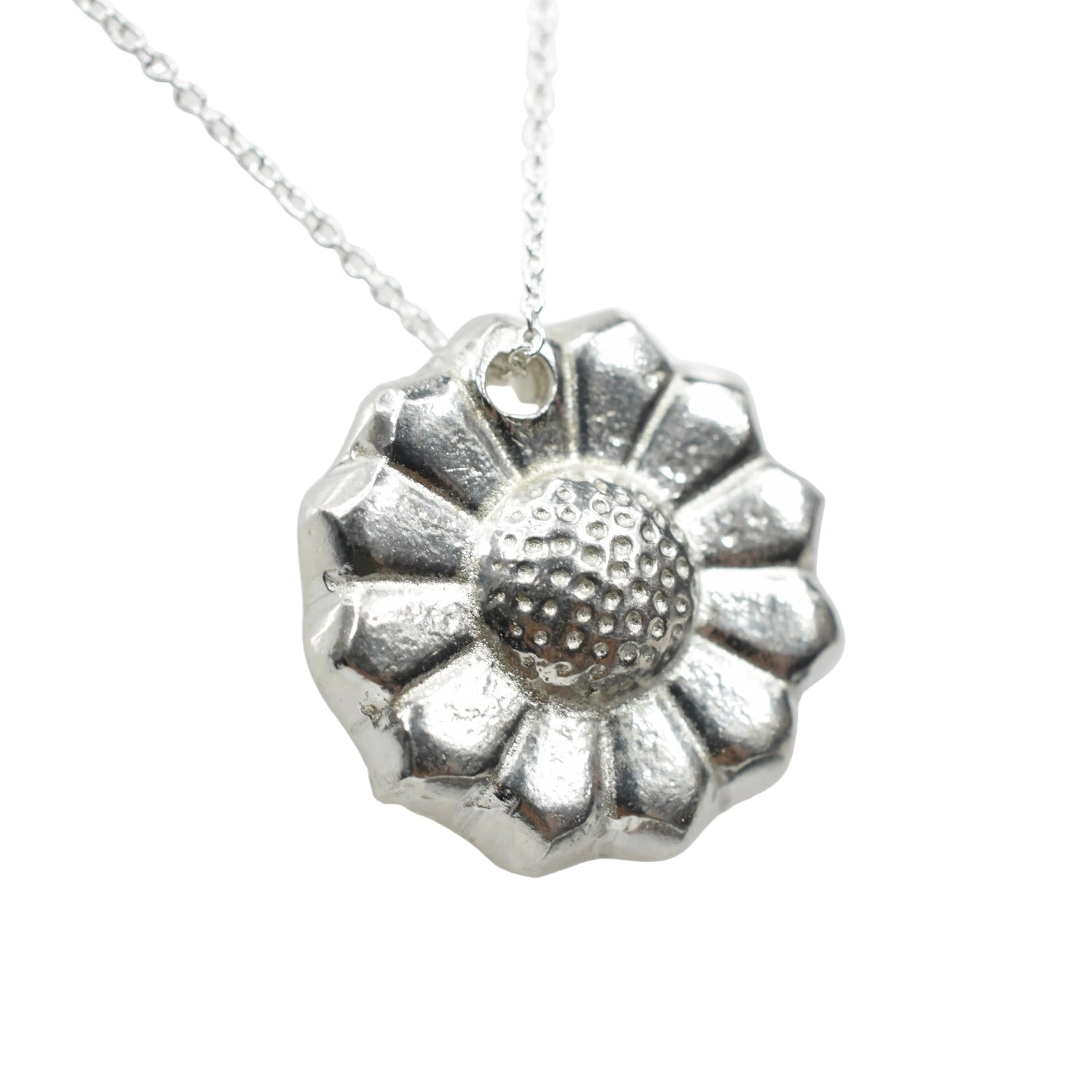 Tin Daisy Necklace