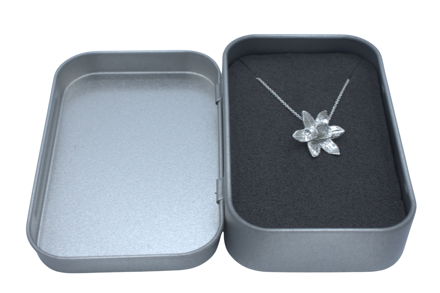 Tin Daffodil Necklace