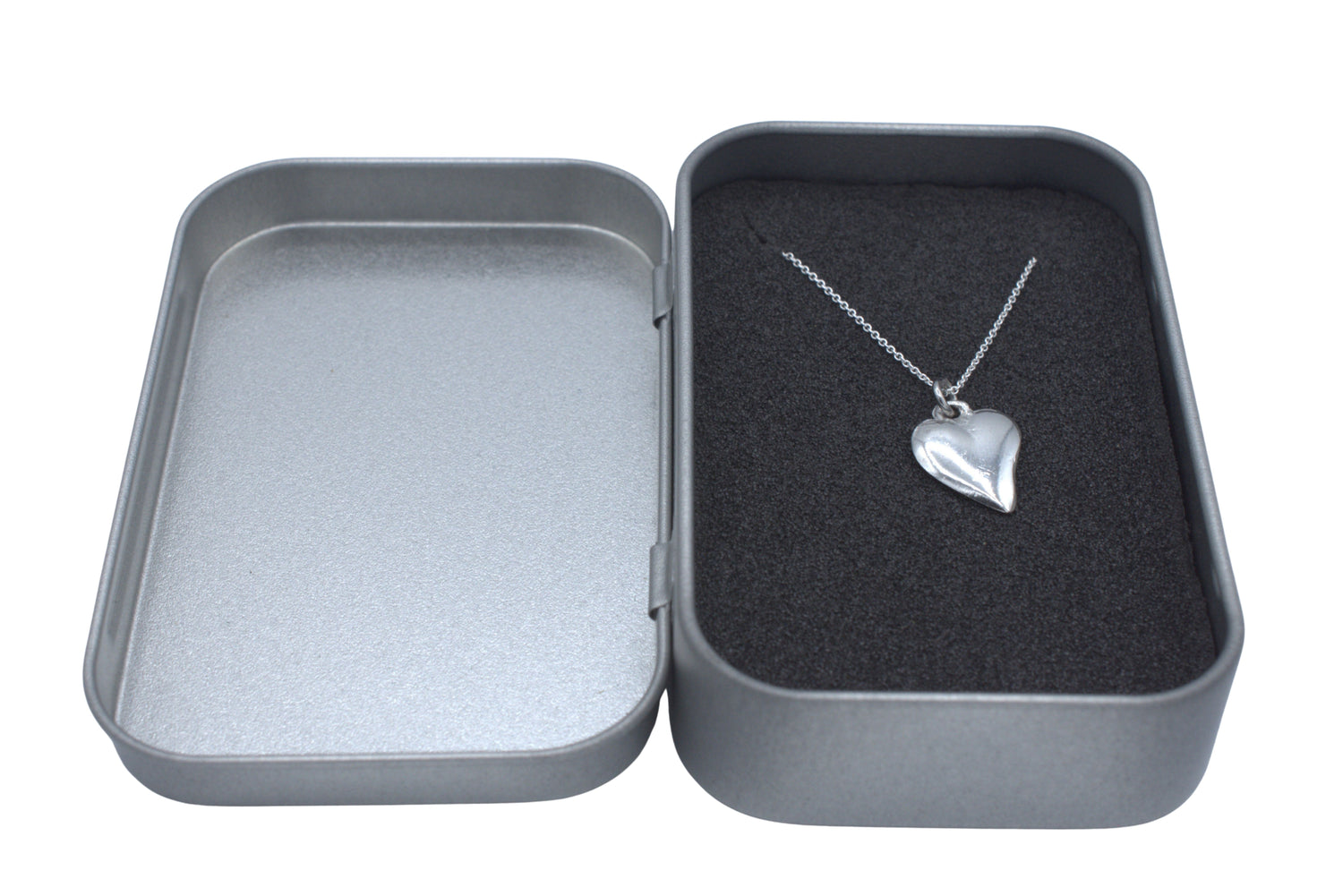 Tin Off Shape Necklace